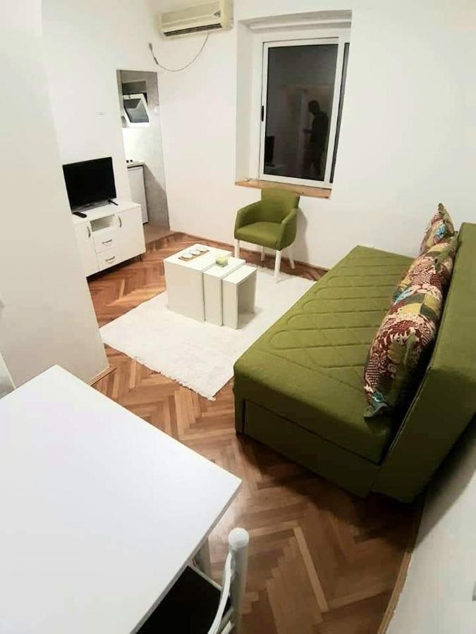 Small&Cozy Apartment Podgorica Buitenkant foto